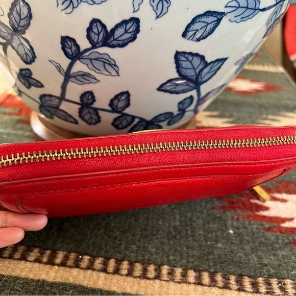 Tory Burch Amanda Red Leather Zip Continental Wallet $275 - Picture 8 of 12